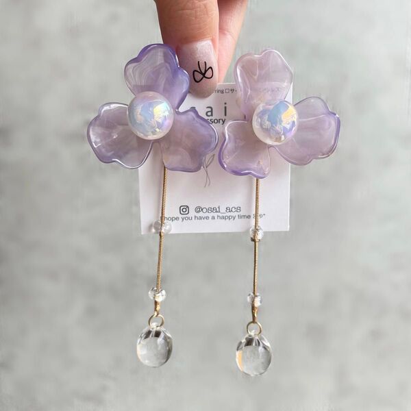紫陽花 パープル フラワー 花 ゴールド 金 ピアス イヤリング しずく クリア 揺れる 大ぶり ロング チェーン ステンレス 虹