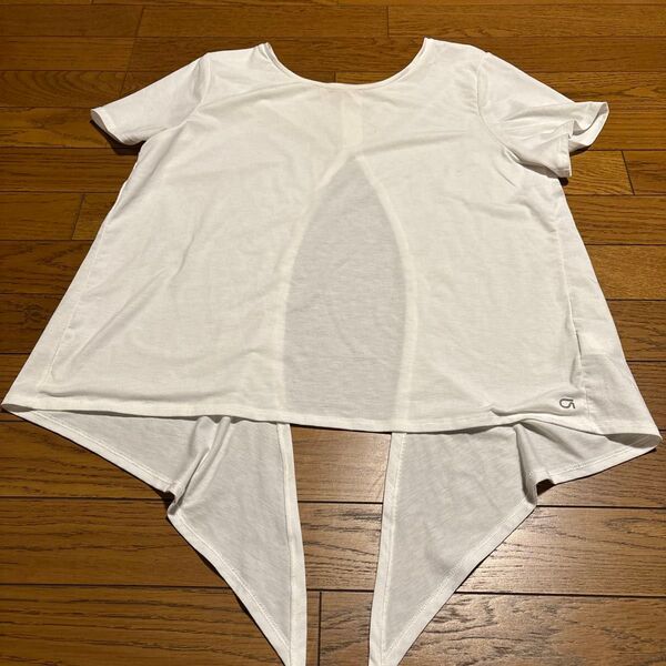 gap fit ヨガ トップス ゆったり 背中あき