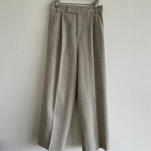 アーバンリサーチ グレー ワイドパンツ タック入り