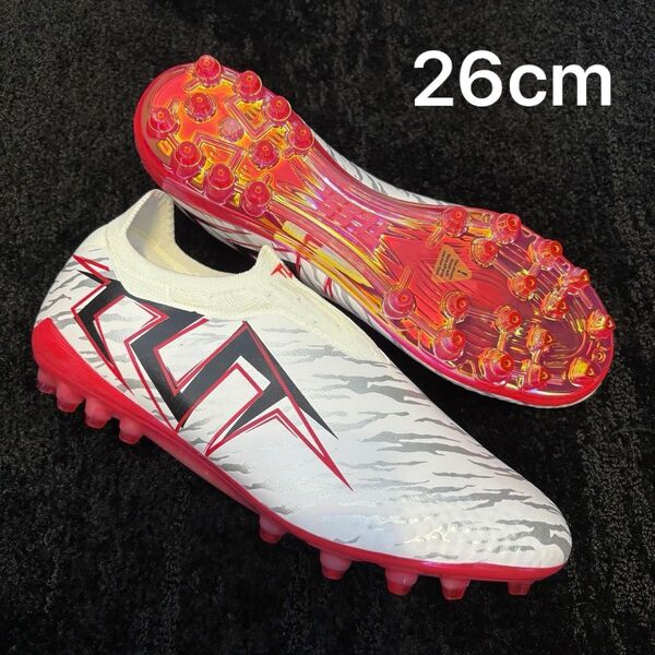 新品 TLSS サッカースパイク 26cm 日本未発売