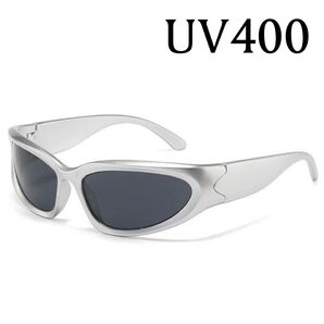新品 UV サイバーパンクサングラス スクエアスタイル形 ストリート シルバー おしゃれ 人気 未使用 サングラス