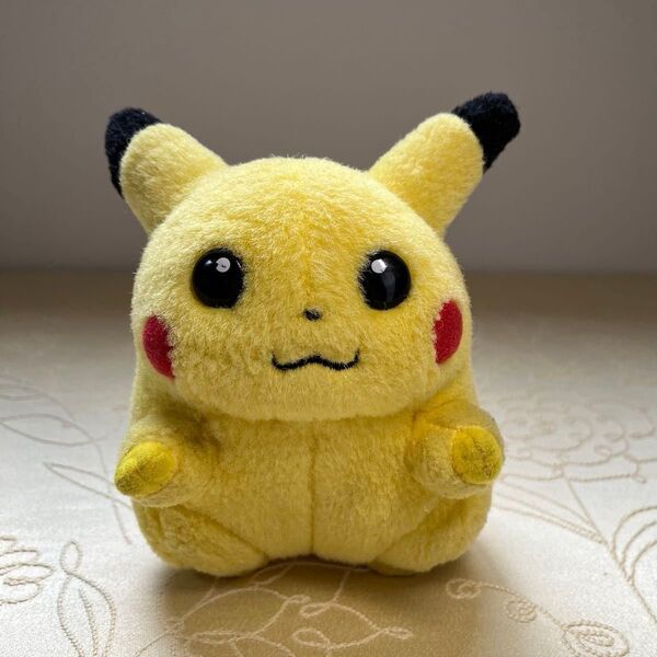 TOMY 初期 ピカチュウ ぬいぐるみ ポケモン