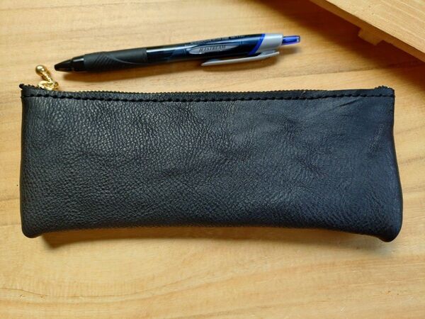 革のペンケース タンニン靼 黒革 シンプルDesign