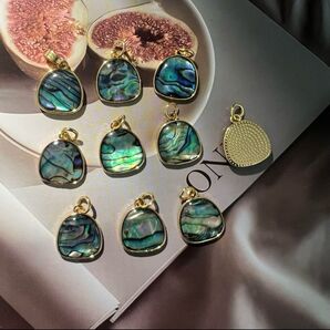0021-5 高品質おしゃれアバロンシェルチャーム 1個285円