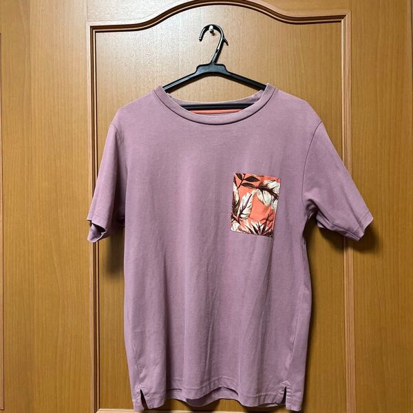 グローバルワークパープルTシャツ ボタニカル柄ポケット