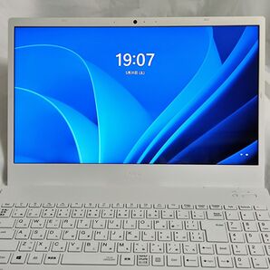 NEC ノートパソコン LAVIE N15 PC-N157CAAW 第10世代 Core i7 メモリ 8GB SSD 512GB