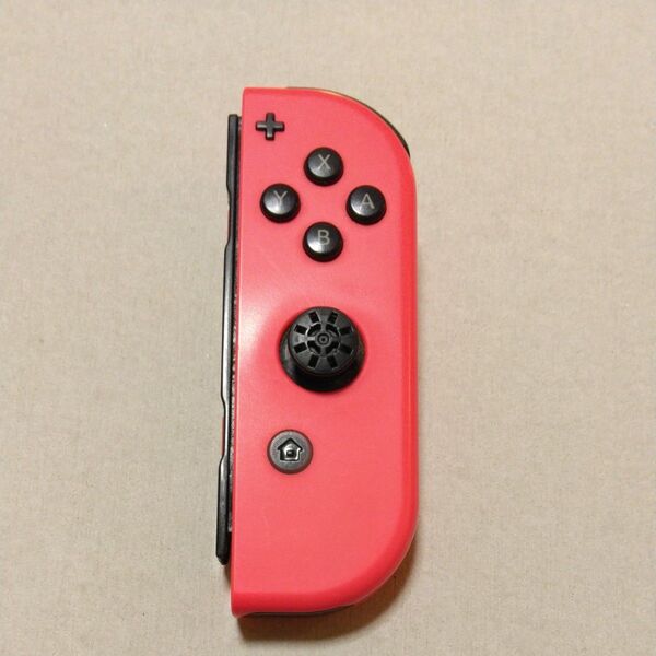 ニンテンドースイッチ ジョイコン ネオンレッドR右のみ