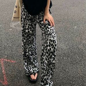 ワイドパンツ ヒョウ柄 イージーパンツ レディース ボトムス ズボン 長ズボン レオパード カジュアル 美脚 総柄