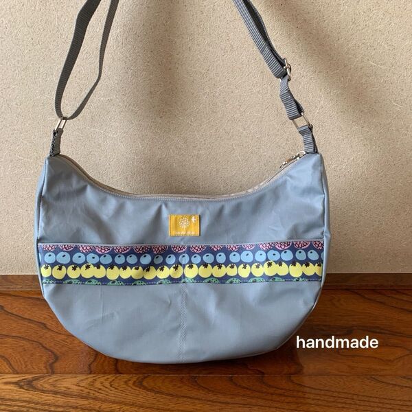 ハンドメイド クロスボディバッグ ラミネートサックスブルービタミン