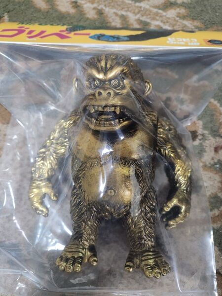 One up. PICOPICO ゴリベーくん 金 GOLD 後藤彩色所 ピコピコ ゴリラ gorilla ソフビ sofvi