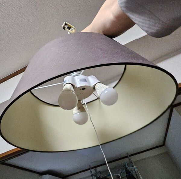 3灯シーリングライト LED電球付き