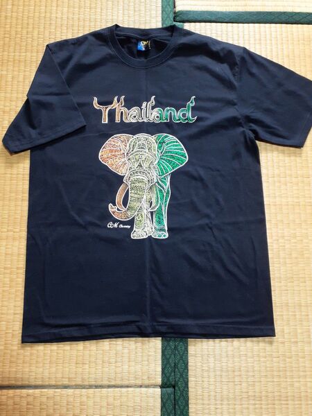 タイの Tシャツ