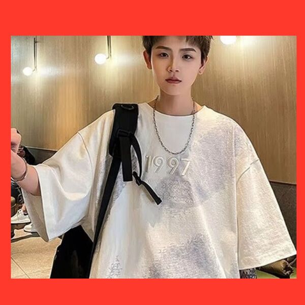 【人気爆発】韓国メンズストリートTシャツ 1997ロゴ×ゆるだぼ 白(トレンド感&「爆発」 スウェットカットソー