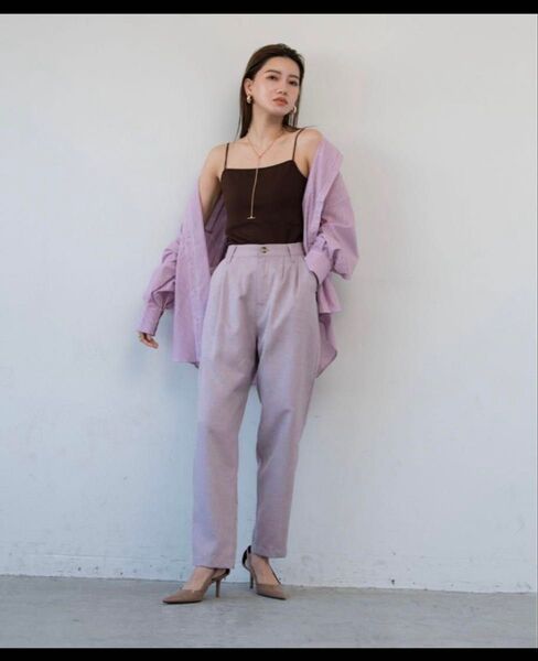 AIC. リネンタッチ テーパードパンツ 薄紫 くすみピンク系 きれいめ オフィス センタープレス タック入り