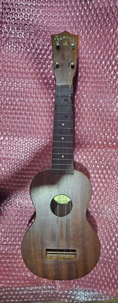 Famous Ukulele フェイマス FU-120 ソプラノウクレレ 4弦 日本製 弦楽器 当時物 ヴィンテージ 現状渡し