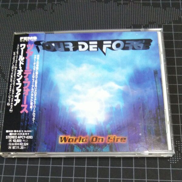TOUR DE FORCE / WORLD ON FIRE 日本盤