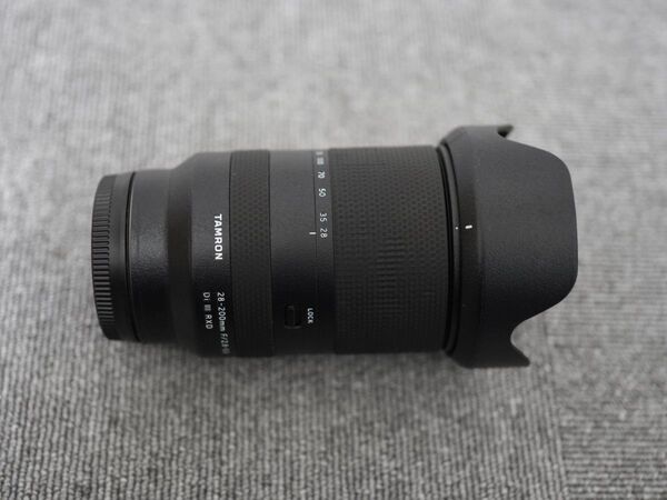 タムロン 28-200mm F2.8-5.6 Di III RXD (Model A071) ソニーE 美品