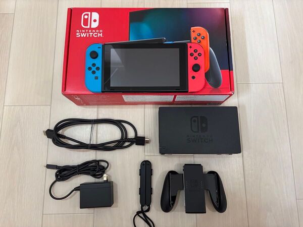 利用回数低 液晶綺麗 Nintendo Switch スイッチ ネオンブルー/レッド 本体