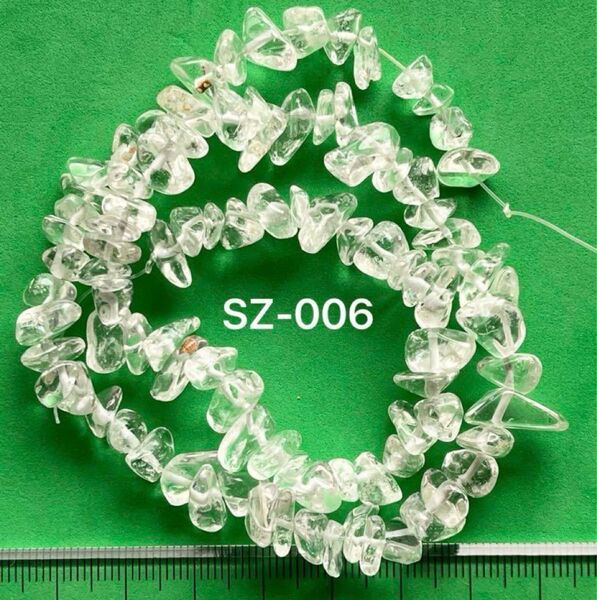 本水晶A級約5x10mm、38cm連売り。