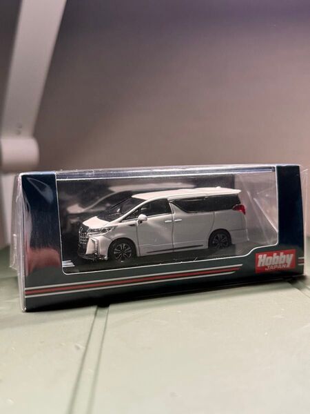 新品ホビージャパン 1/64 トヨタ アルファード H30W