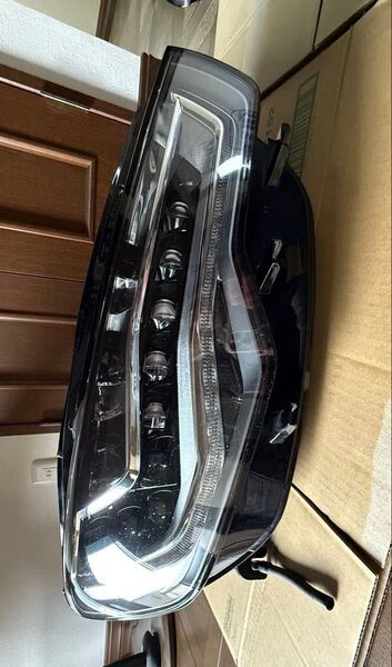 AUDI アウディ 純正 マトリクスLED ヘッドライト 右側 A6/S6 C7 前期用