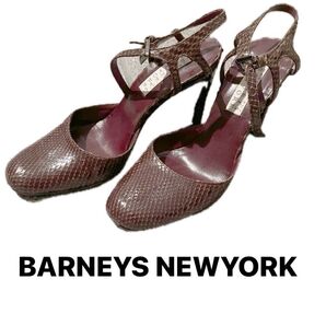 バーニーズニューヨーク 35 ストラップパンプス ブラウン ワインレッド 22.5〜23 ヒール高め
