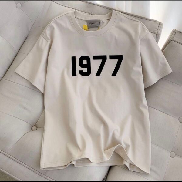 エッセンシャルズ ベージュ FOG ESSENTIALS 1977 Mサイズ