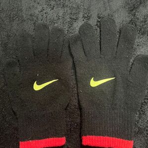 NIKE スポーツグローブ ブラック ネオンイエロー レッド