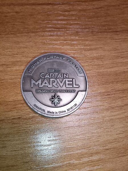 キャプテン・マーベル 公開記念コイン ノベルティグッズ