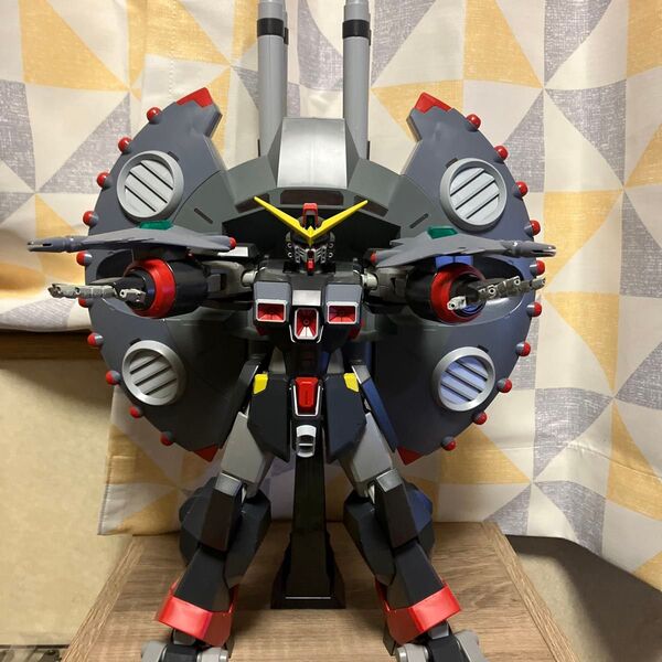 HG 1/144 デストロイガンダム完成品