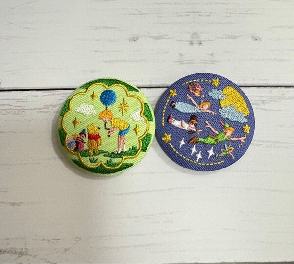ディズニー刺繍缶バッジ くまのプーさん ピーターパン