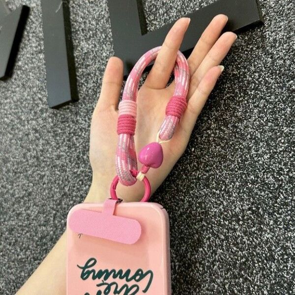 【特価】 スマホホルダー バッグチャーム 韓国 スマホリング ピンク ハート パラコード Y2K カラフル 男女兼用 ユニセックス