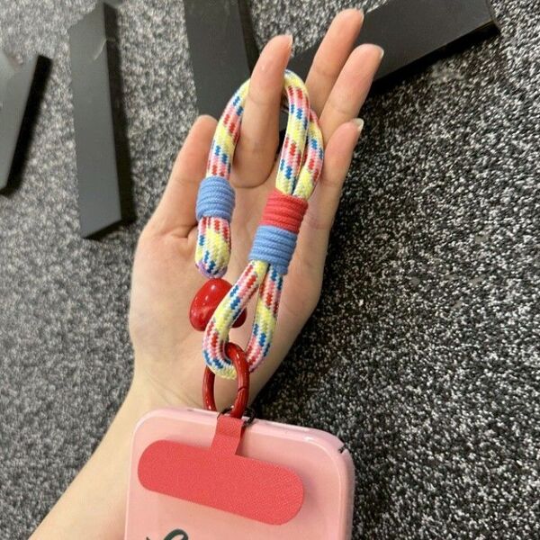 【特価】 スマホホルダー バッグチャーム 韓国 スマホリング赤 レッド 推し色 パラコード カラフル 携帯 ストラップ 男女兼用