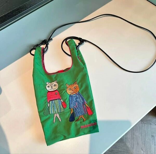 2025新しいminiボールアンドチェーン バッグ ミニ 猫 刺繍 ショッピングバッグ 折りたたみバッグ