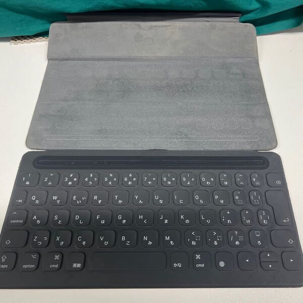Apple Smart Keyboard 10.5 iPad Pro用 A1829 ジャンク