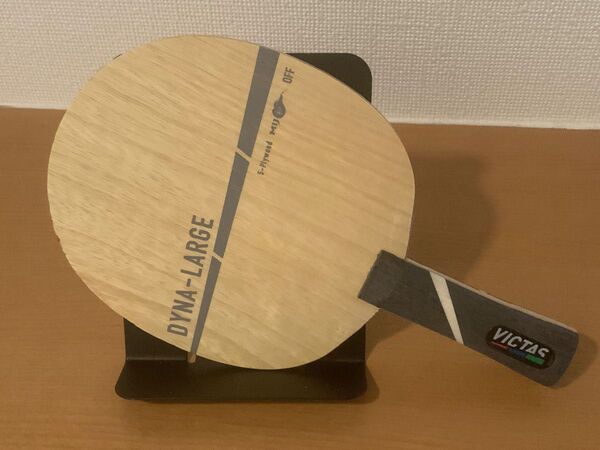 VICTAS の試合用卓球ラケット (DYNA-LARGE 74g)