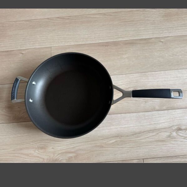 LE CREUSET炒め鍋 フライパン 調理器具 キッチン用品