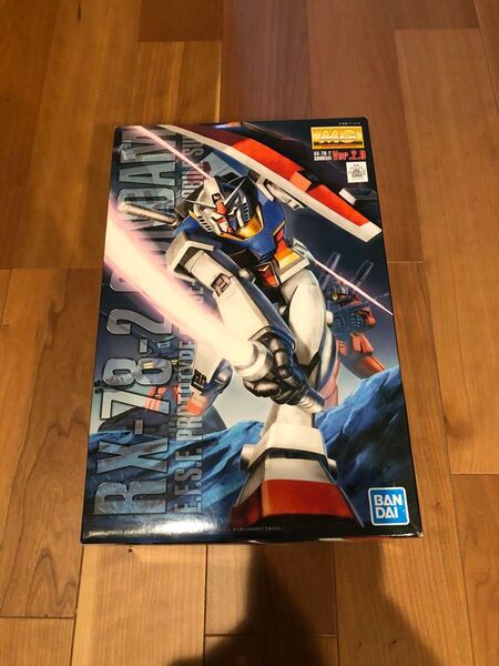 RX-78-2 ガンダム Ver.2.0 (1/100スケール MG 機動戦士ガンダムファースト 2028924)