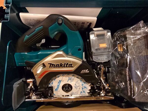 マキタ 125mm 充電式マルノコ HS475DRGX 18v6Aバッテリー×2個付 充電器付 鮫肌チップソー付 ケース付