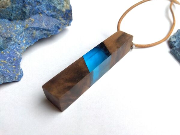 ウッドレジンネックレス ハンドメイド ウォールナット 海 銘木 アクセサリー