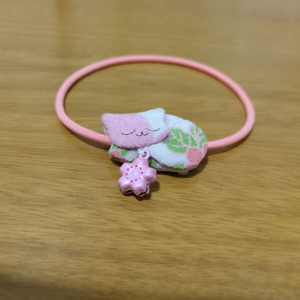 上野 不忍池 辯天堂 御朱印帳留め バンド・ゴム ・ほっこり桜ねこ