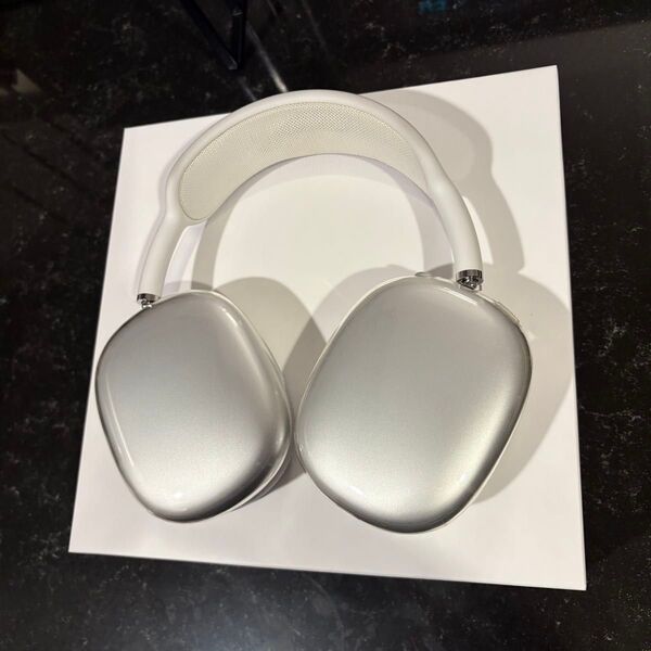 AirPods Max シルバー