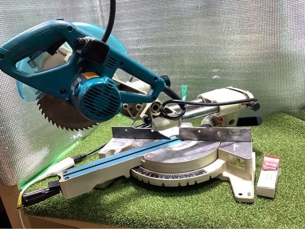 マキタ スライドマルノコ 型番: LS0715FL 丸のこ