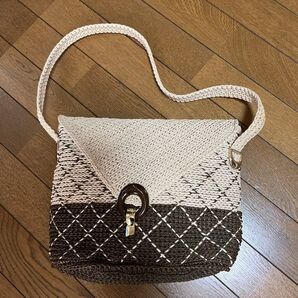 麻紐編みショルダーバック 新品未使用 ベージュにブラウン