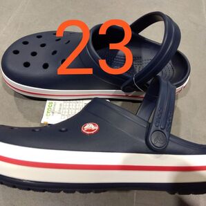 【5激安今だけ】新品タグ付 クロックス メンズ レディースネイビー系(ネイビー) 23cm