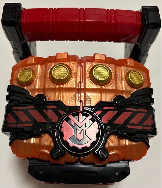 【中古品】DXクローズマグマナックル 仮面ライダービルド