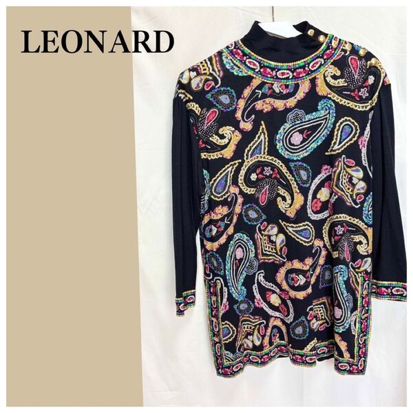 LEONARD レオナール ペイズリー柄ワンピース黒 金ボタン 上品 クルーネック ブラック 長袖