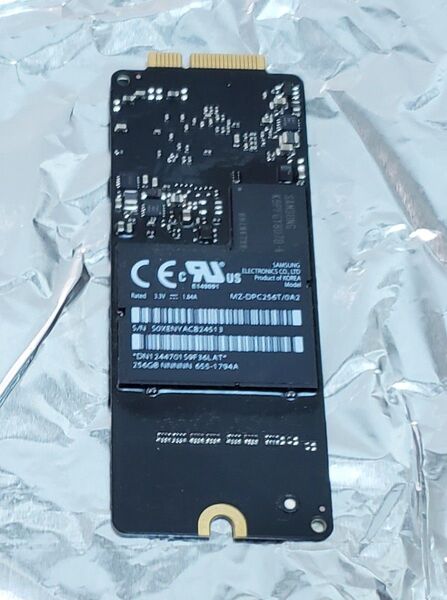 【外付けケース付き】Apple 純正 SSD MacBook Pro 256GB SAMSUNG MZ-DPC256T/0A2