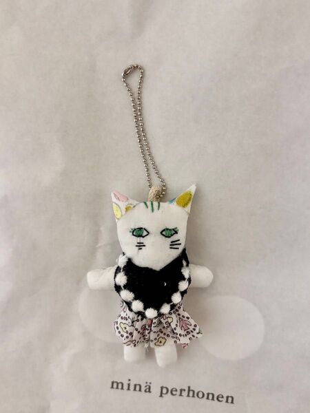 猫バッグチャーム ハンドメイド ストラップ 刺繍