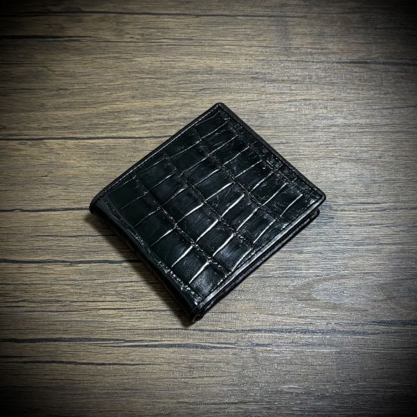 シャイニング クロコダイル メンズ財布 エナメル加工 折財布 二つ折り ワニ 本革 本物証明付 腹部 一枚革 緑 ダークグリーン ②